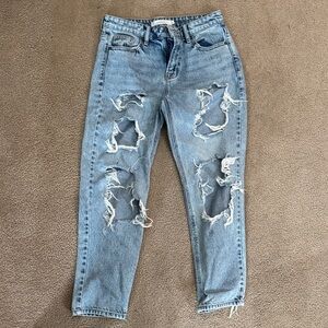 Stylish Distressed Light Blue Women's Cropped Jeans